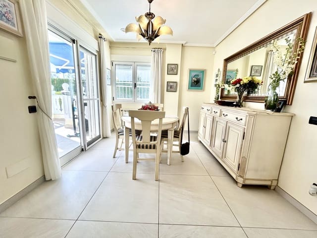 4 soveværelse Villa til salg i Pinar de Campoverde, Pilar de la Horadada med swimmingpool garage - € 460.000 (Ref: 9764846)