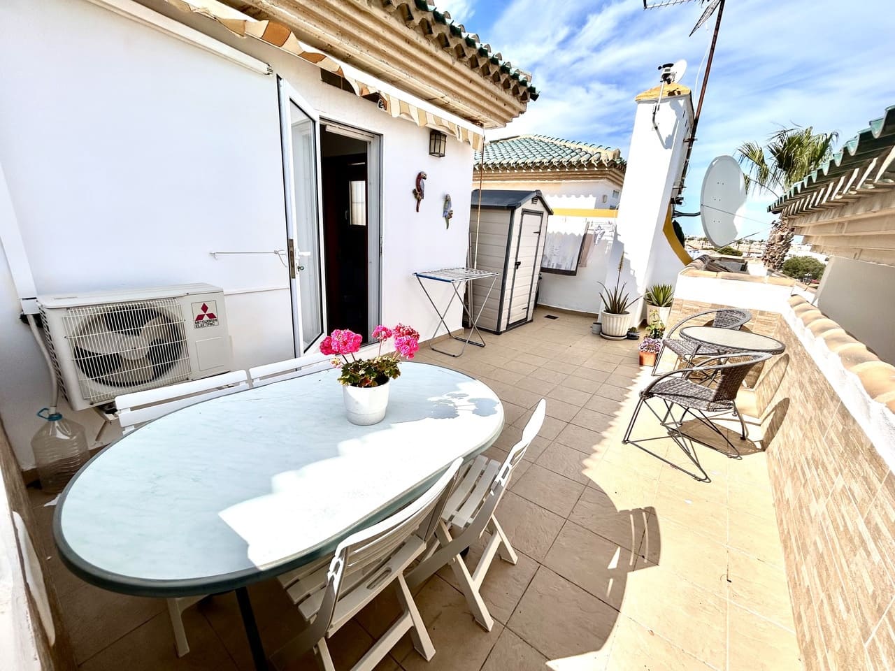 3 slaapkamer Penthouse te koop in La Zenia met zwembad - € 205.000 (Ref: 9764847)