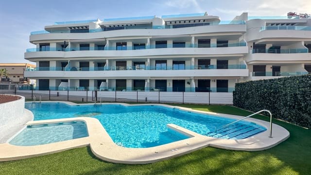 Apartamento de 2 habitaciones en Playa Flamenca, Orihuela en venta con piscina - 399.000 € (Ref: 9797475)