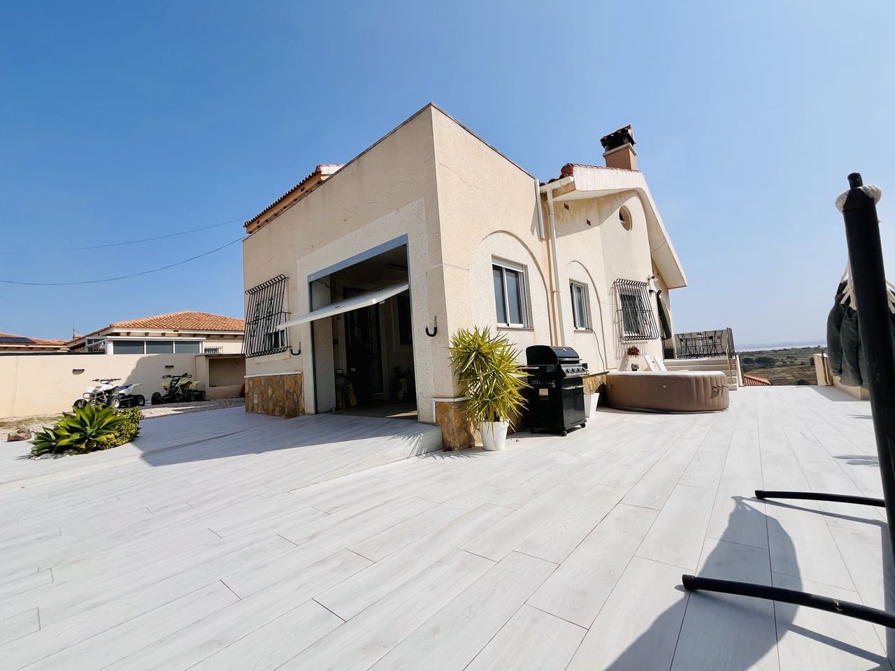 5 sovrum Villa till salu i San Miguel de Salinas med garage - 599 999 € (Ref: 9797493)