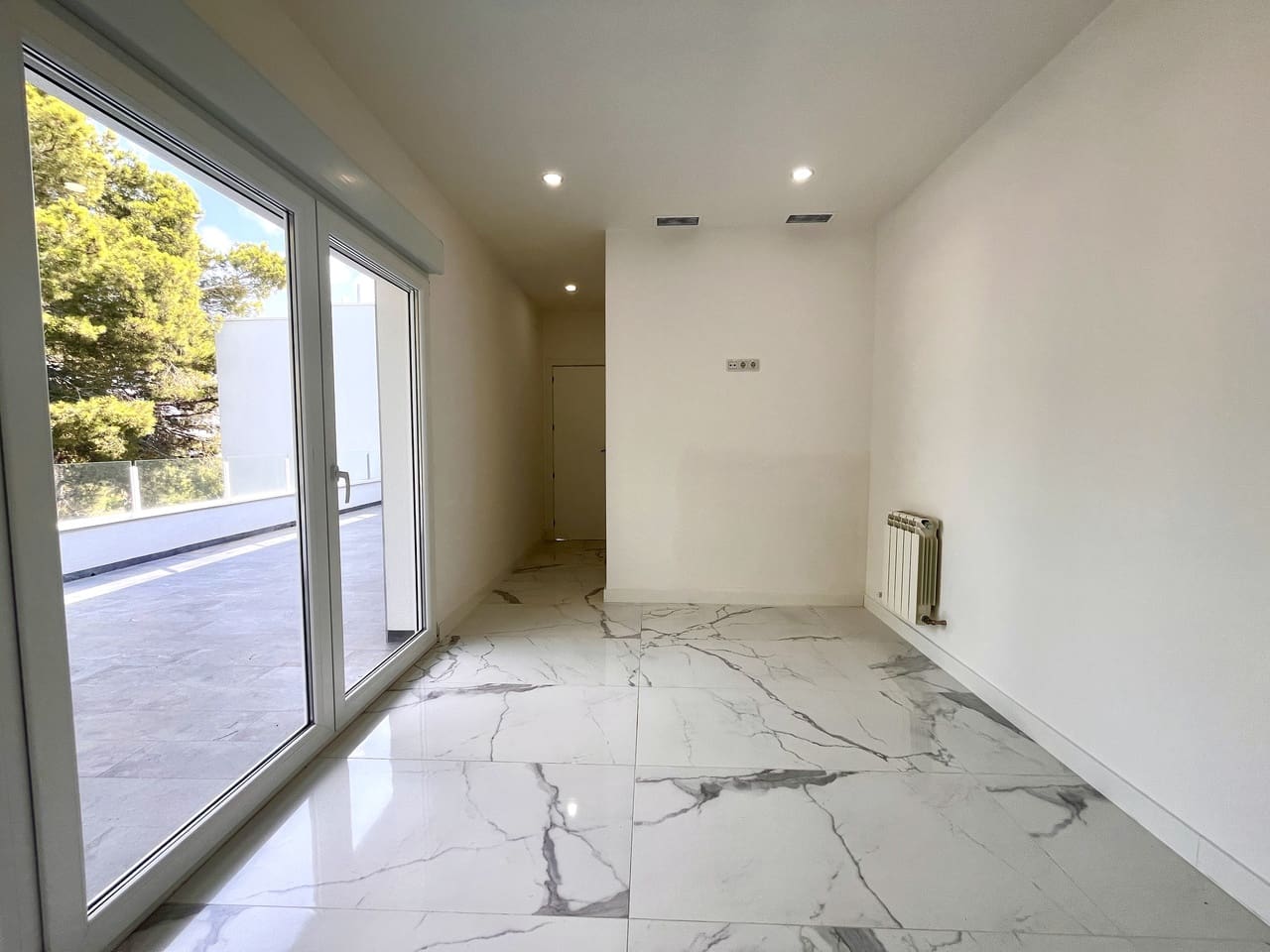 6 bedroom Villa for sale in Los Balcones with pool garage - € 1,050,000 (Ref: 9797496)