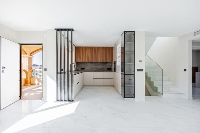 4 soveværelse Villa til salg i Ciudad Quesada, Rojales med swimmingpool garage - € 580.000 (Ref: 9797504)