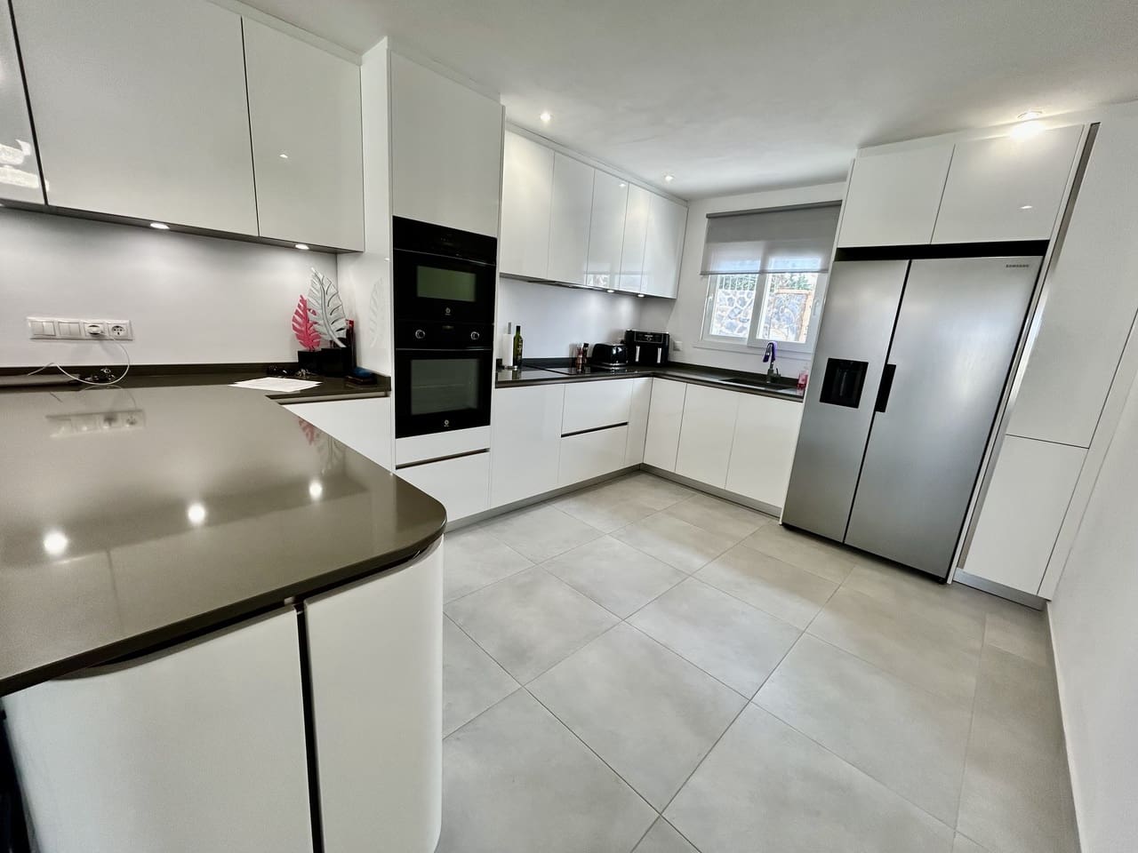 6 soveværelse Villa til salg i Cabo Roig med swimmingpool garage - € 799.000 (Ref: 9797514)