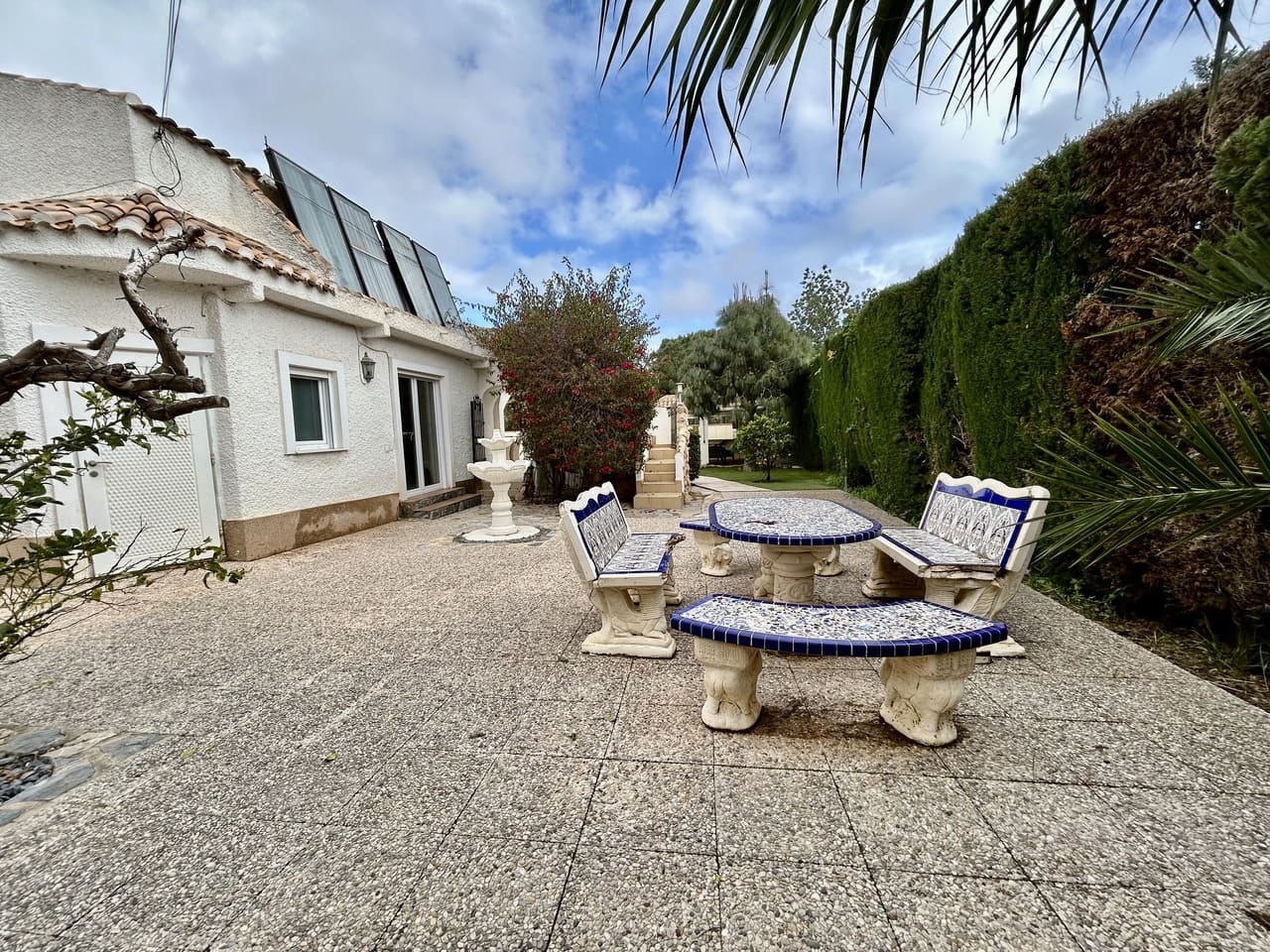 6 soveværelse Villa til salg i Cabo Roig med swimmingpool garage - € 799.000 (Ref: 9797516)