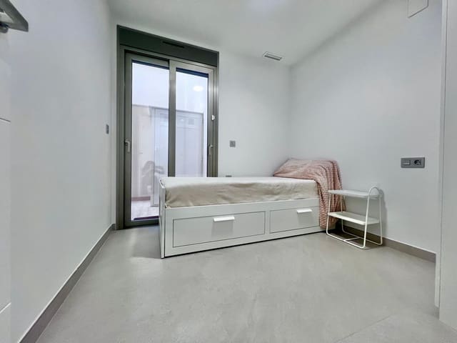 2 slaapkamer Appartement te koop in Centro - Muelle Pesquero, Torrevieja met zwembad - € 239.000 (Ref: 9797772)