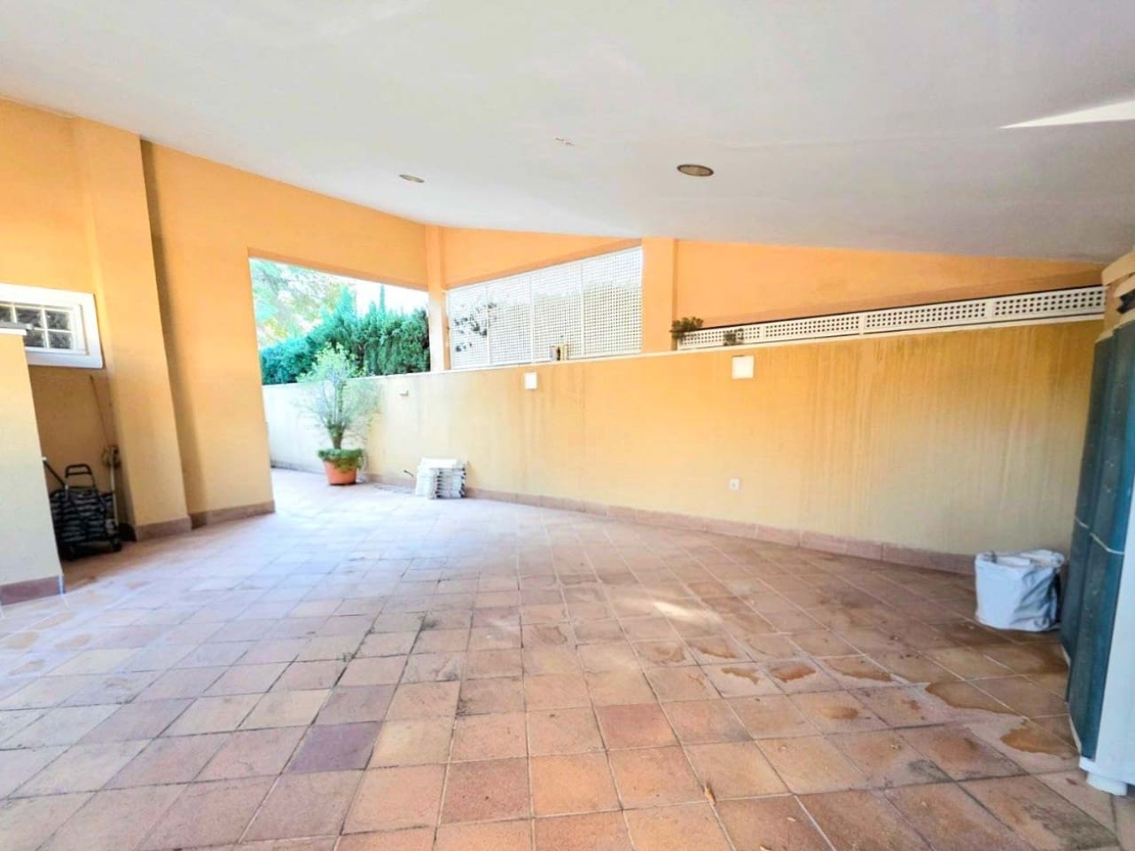 Chalet de 5 habitaciones en Campoamor en venta con piscina garaje - 739.900 € (Ref: 9797776)