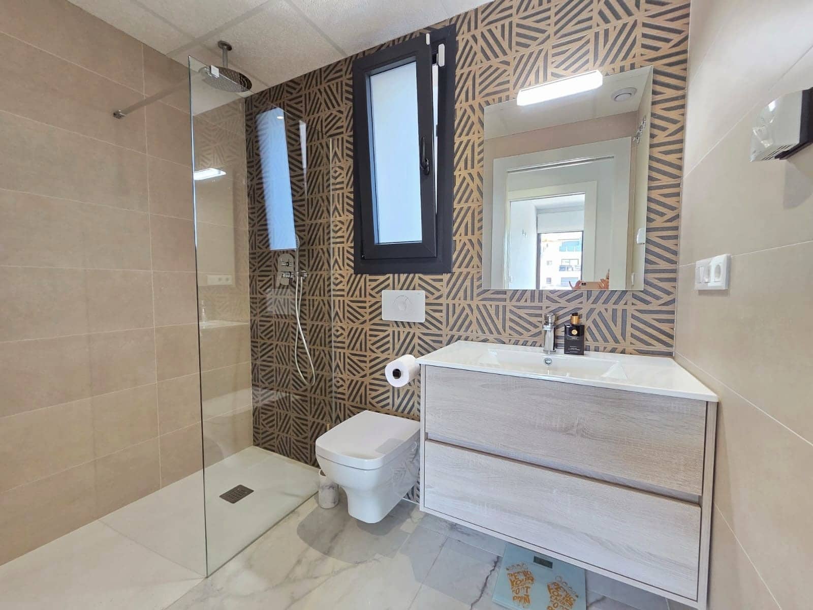 2 soverom Leilighet til salgs i Orihuela Costa med svømmebasseng garasje - € 299 900 (Ref: 9797777)