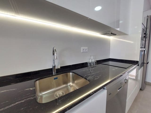 Chalet de 3 habitaciones en Los Peñascos - El Salero - Los Imbernones, San Pedro del Pinatar en venta con piscina - 395.000 € (Ref: 9797781)