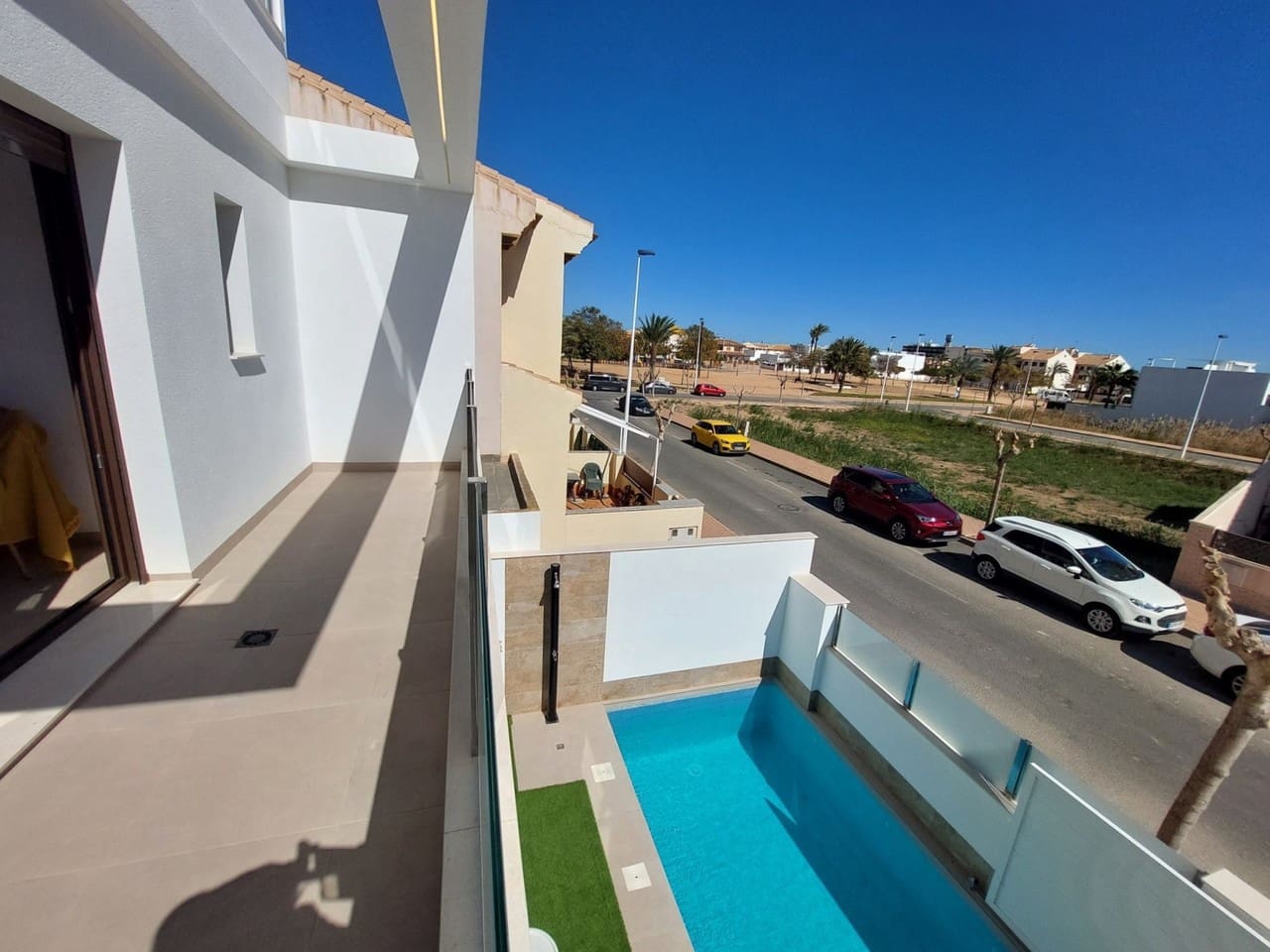 Chalet de 3 habitaciones en San Pedro del Pinatar en venta con piscina - 395.000 € (Ref: 9797781)