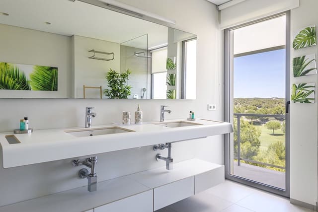 3 sypialnia Willa na sprzedaż w Las Colinas Golf, Orihuela z basenem - 1 200 000 € (Ref: 9797783)