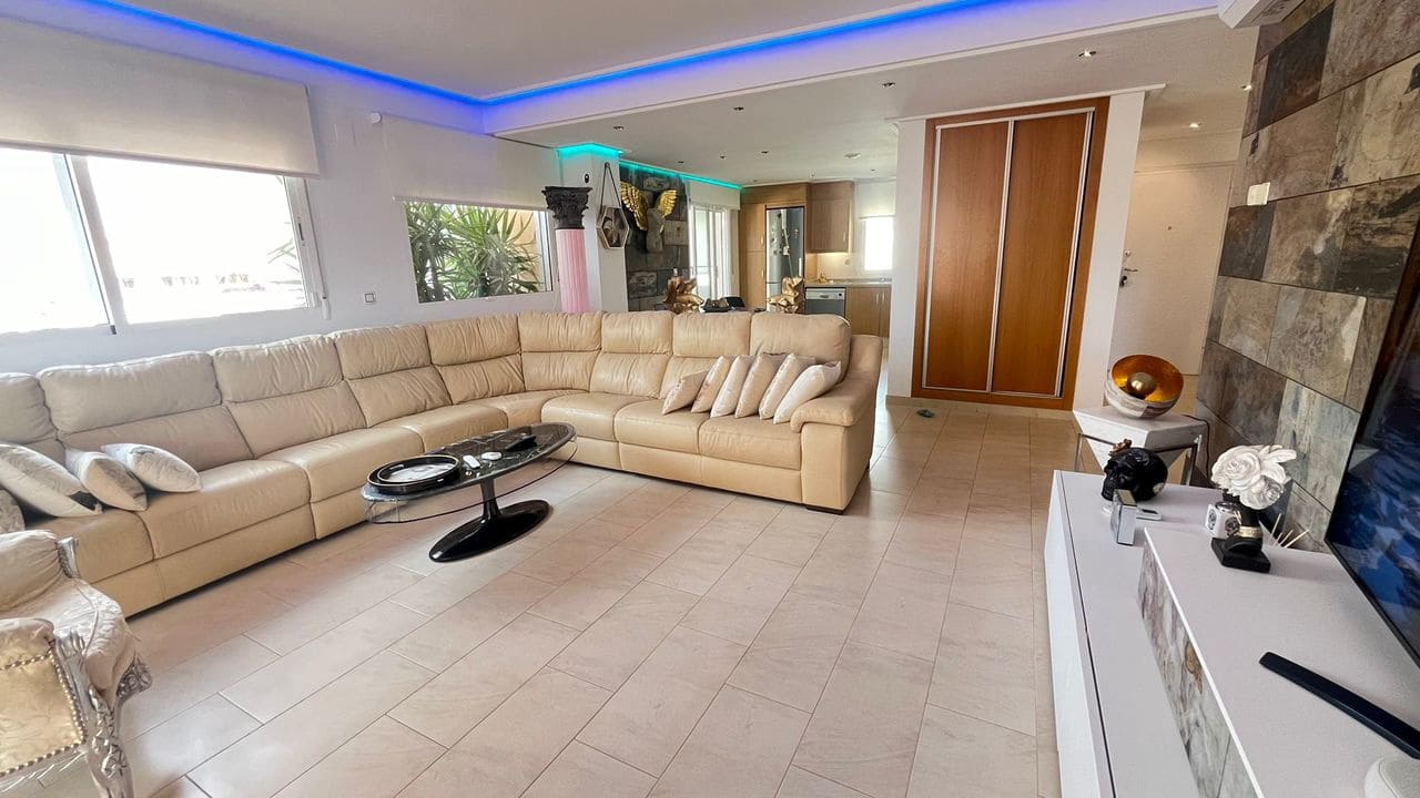 3 makuuhuone Huoneisto myytävänä paikassa Los Dolses mukana uima-altaan - 395 000 € (Ref: 9797785)