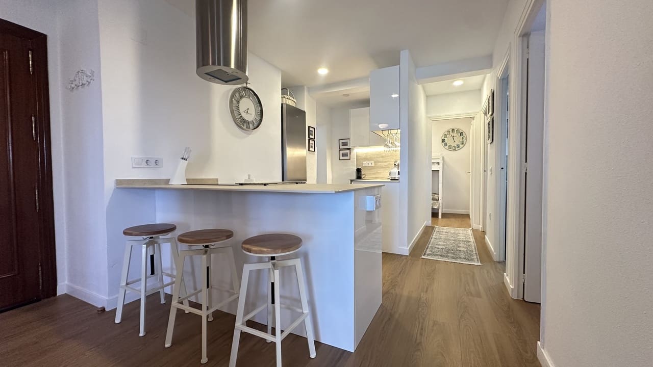 Apartamento de 3 habitaciones en Torrevieja en venta - 657.500 € (Ref: 9797792)