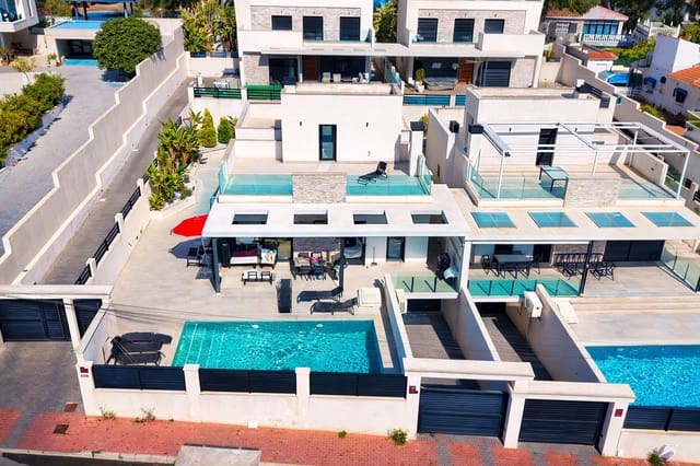 5 sovrum Villa till salu i Los Balcones med pool garage - 849 950 € (Ref: 9797803)