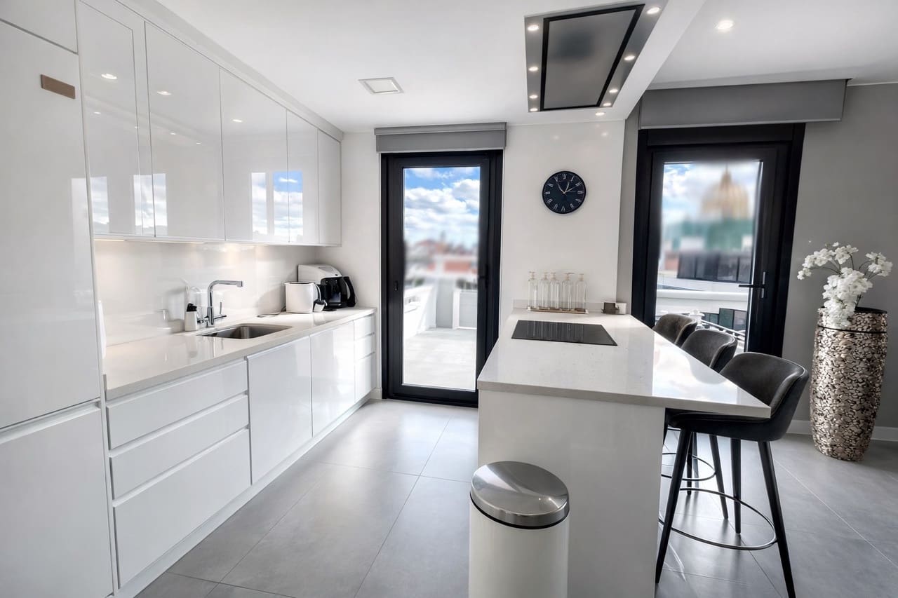 5 soverom Villa til salgs i Los Balcones med svømmebasseng garasje - € 849 950 (Ref: 9797820)