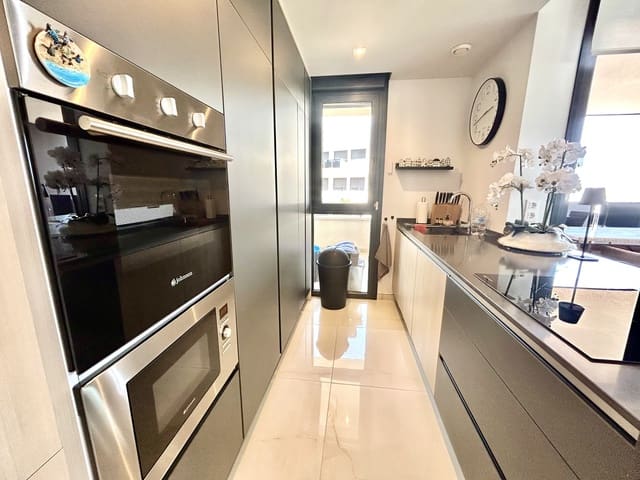 3 sypialnia Apartament na sprzedaż w Playa Flamenca, Orihuela z basenem garażem - 450 000 € (Ref: 9797831)