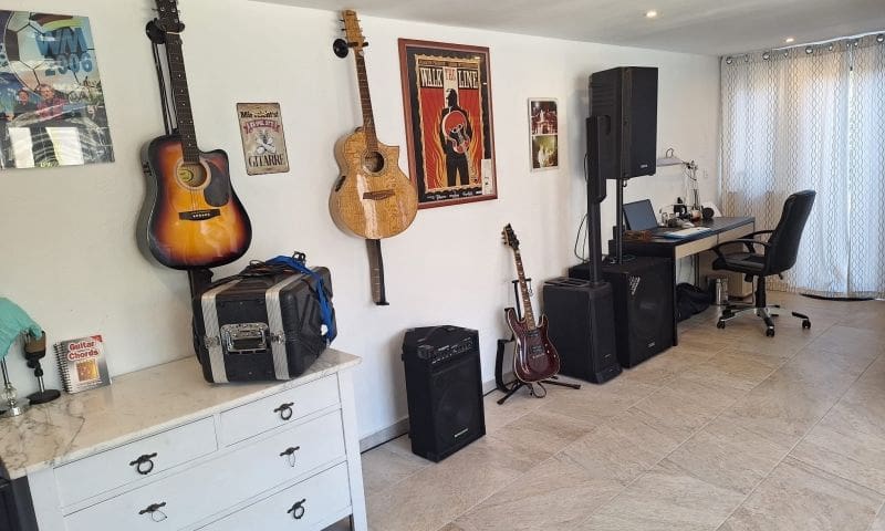 3 bedroom Villa for sale in Orihuela Costa with pool garage - € 369,995 (Ref: 9797852)