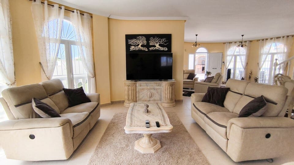 4 chambre Villa/Maison à vendre à Ciudad Quesada avec piscine garage - 674 950 € (Ref: 9797857)