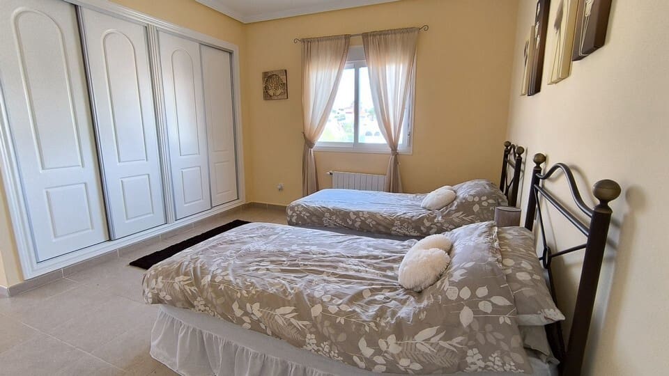 4 chambre Villa/Maison à vendre à Ciudad Quesada avec piscine garage - 674 950 € (Ref: 9797857)