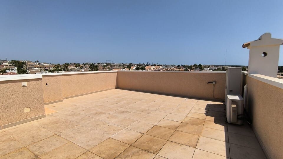 4 chambre Villa/Maison à vendre à Ciudad Quesada avec piscine garage - 674 950 € (Ref: 9797857)