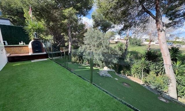3 soveværelse Villa til salg i Playa Flamenca, Orihuela med swimmingpool - € 396.000 (Ref: 9797861)