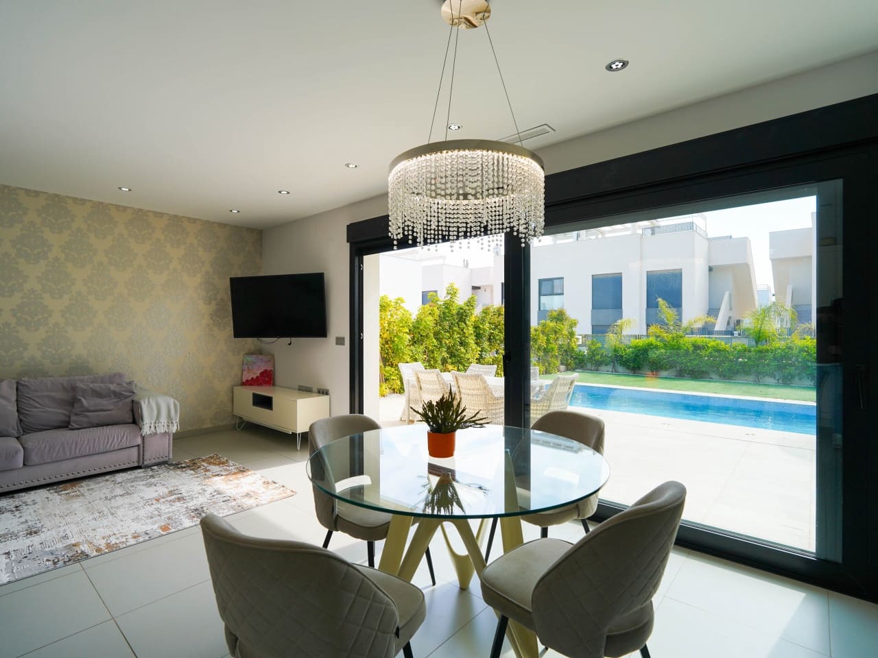 3 soveværelse Villa til salg i Ciudad Quesada med swimmingpool - € 459.000 (Ref: 9797866)