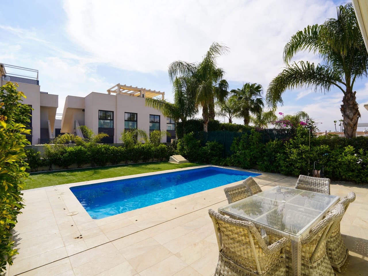 3 soveværelse Villa til salg i Ciudad Quesada med swimmingpool - € 459.000 (Ref: 9797866)