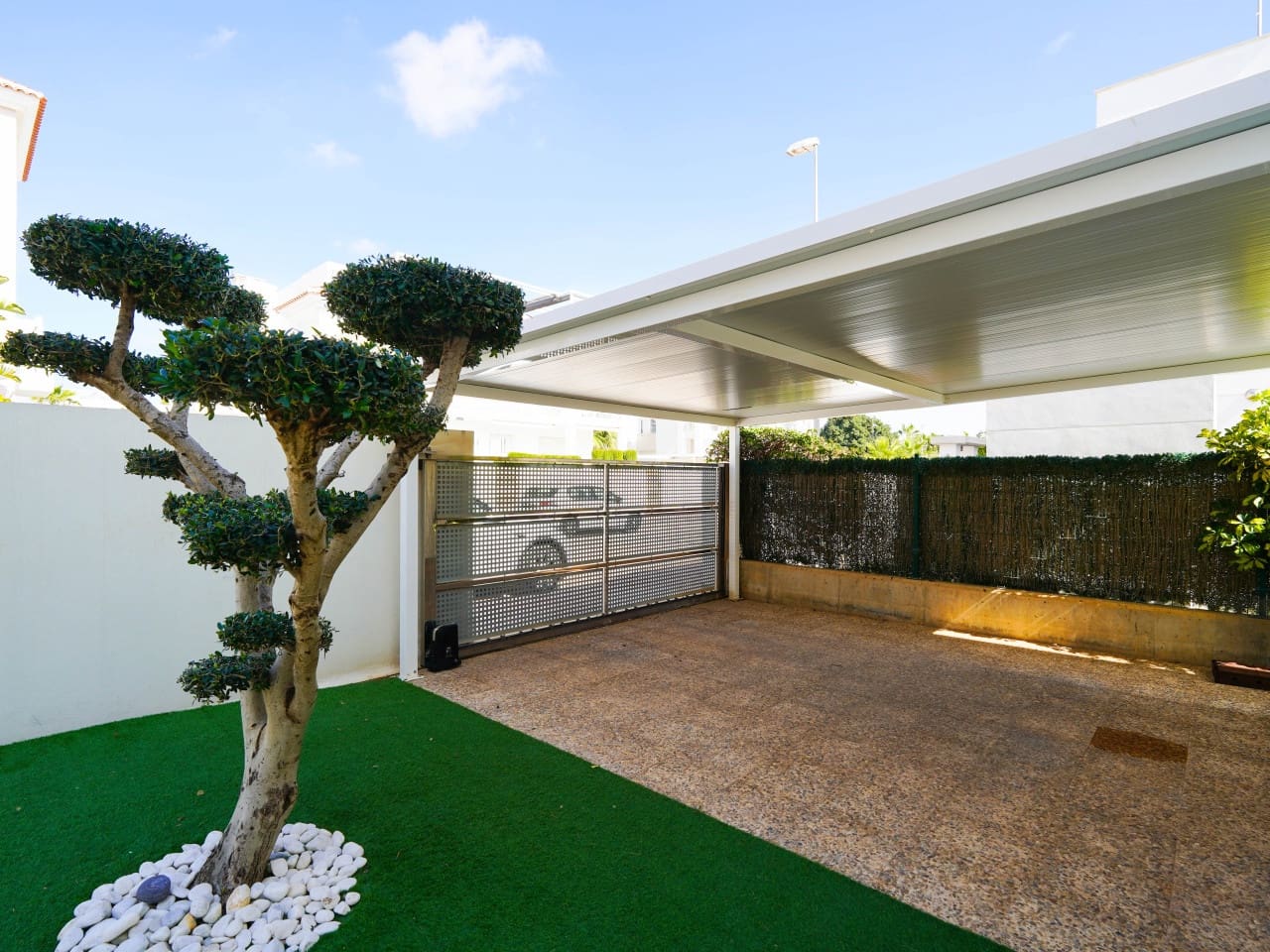 3 soveværelse Villa til salg i Ciudad Quesada med swimmingpool - € 459.000 (Ref: 9797866)