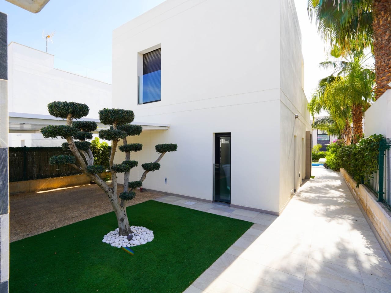 3 soveværelse Villa til salg i Ciudad Quesada med swimmingpool - € 459.000 (Ref: 9797866)