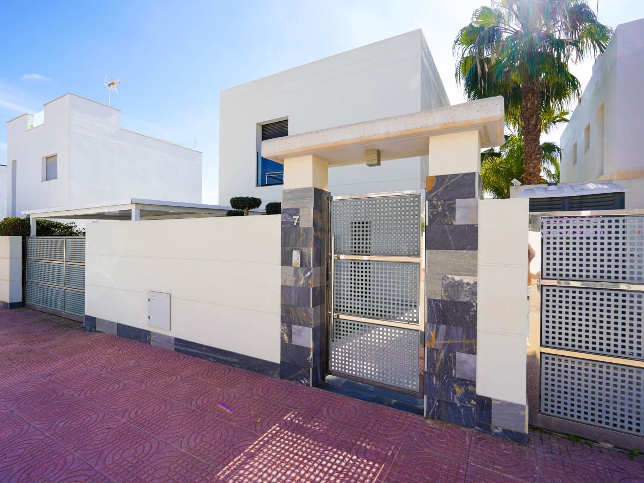 3 soveværelse Villa til salg i Ciudad Quesada med swimmingpool - € 459.000 (Ref: 9797866)