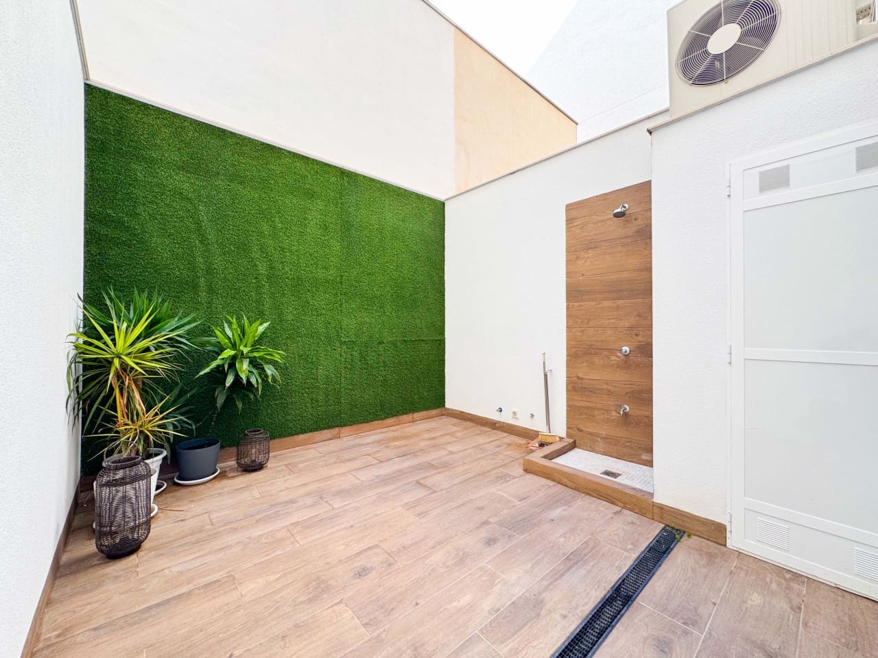 2 Zimmer Apartment zu verkaufen in Torrevieja - 230.000 € (Ref: 9797867)