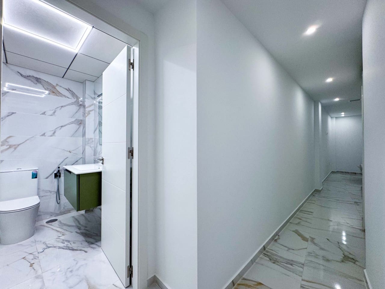 2 soverom Leilighet til salgs i Torrevieja - € 209 000 (Ref: 9797869)