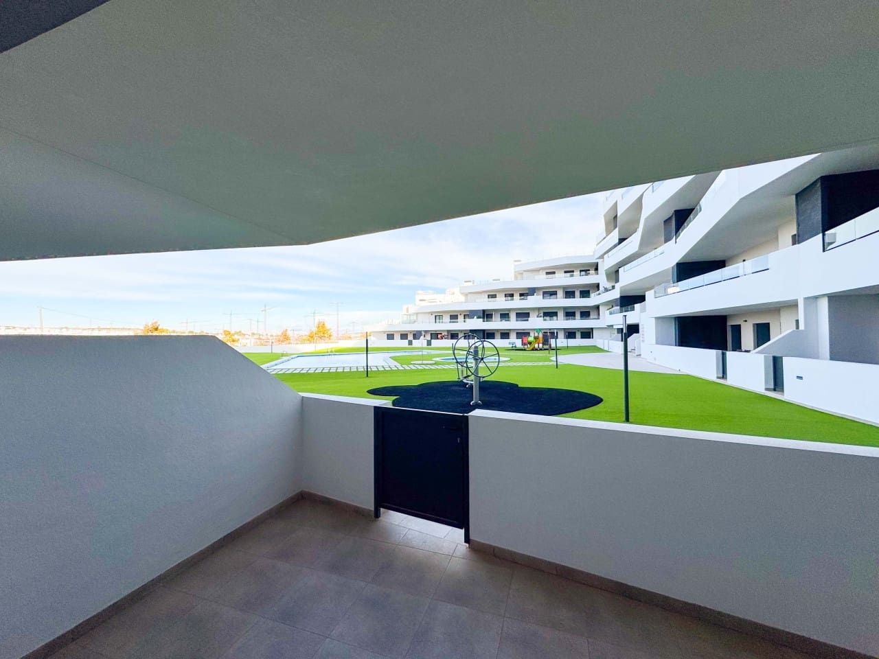 2 chambre Appartement à vendre à San Miguel de Salinas avec piscine - 199 990 € (Ref: 9797870)