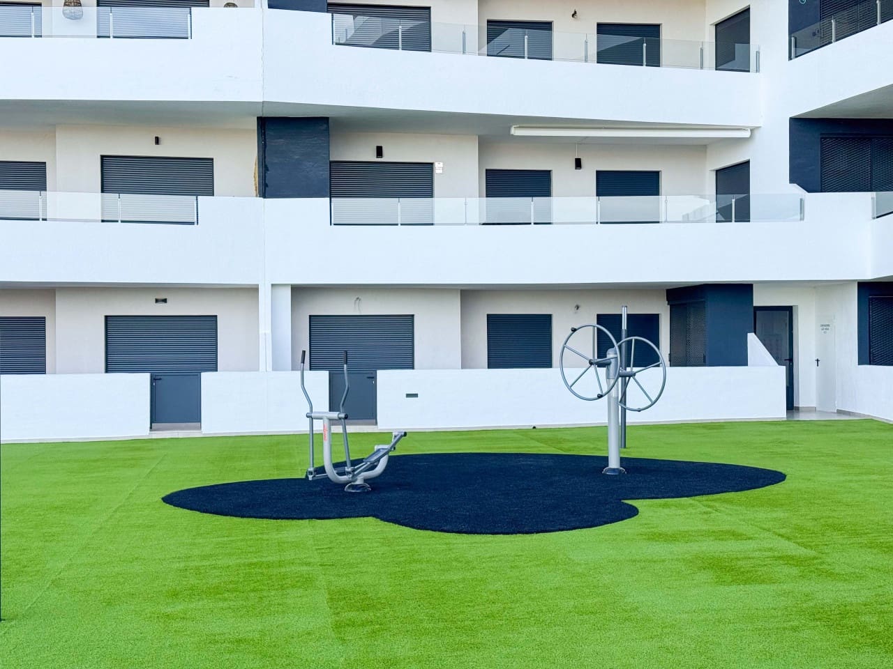 2 chambre Appartement à vendre à San Miguel de Salinas avec piscine - 199 990 € (Ref: 9797870)