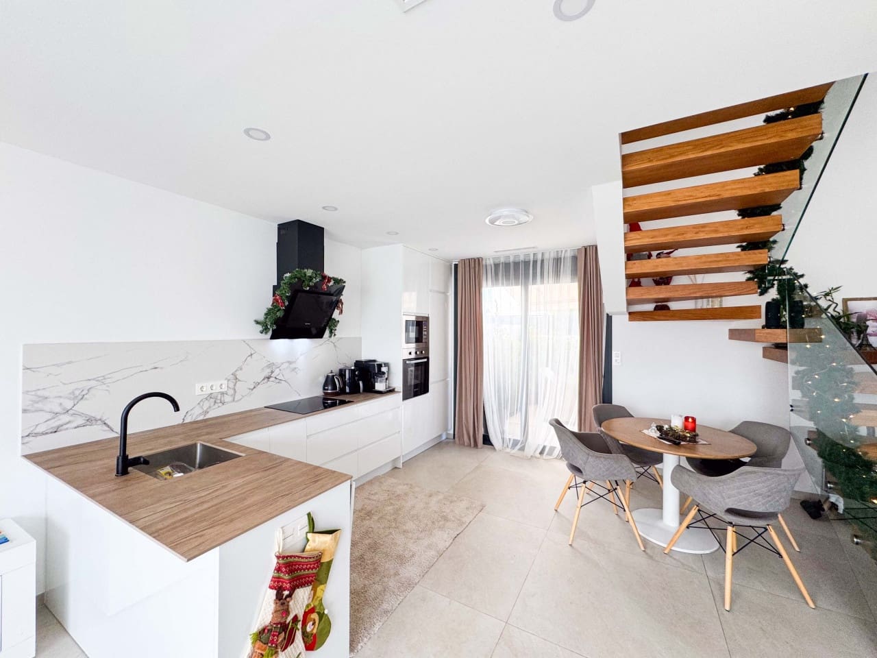 2 makuuhuone Omakotitalo myytävänä paikassa Benijofar mukana uima-altaan - 299 990 € (Ref: 9797871)