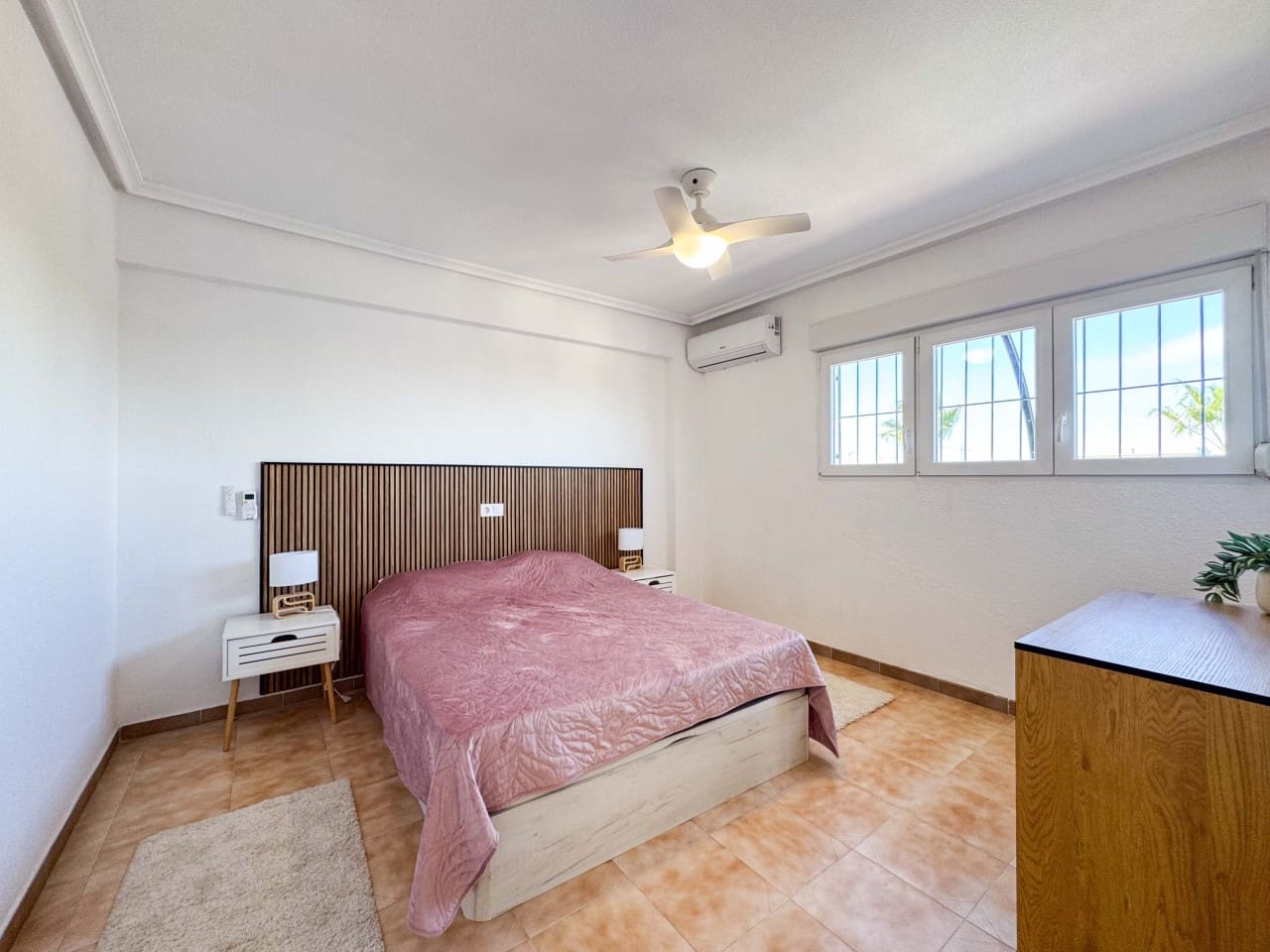 2 quarto Apartamento para venda em Torrevieja - 247 000 € (Ref: 9797872)