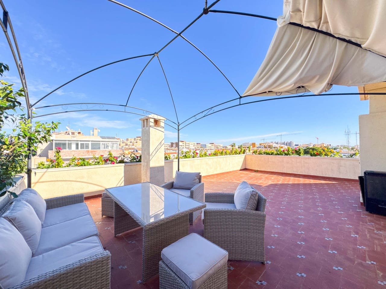 2 quarto Apartamento para venda em Torrevieja - 247 000 € (Ref: 9797872)