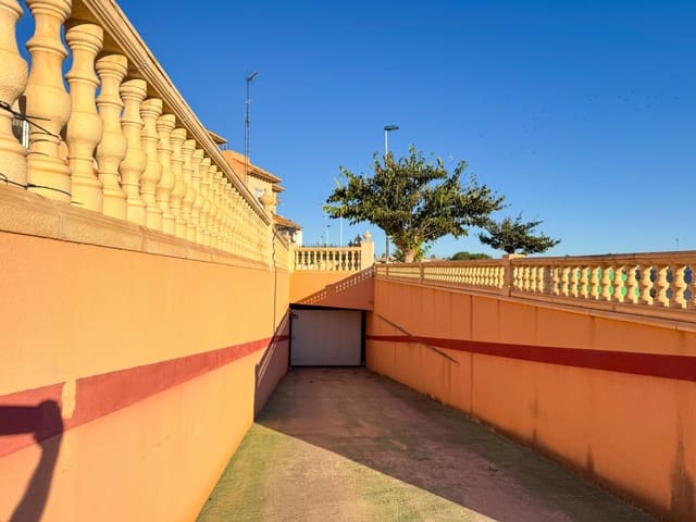 3 Zimmer Haus zu verkaufen in Parque Acuático - Sector 25, Torrevieja mit Pool Garage - 224.000 € (Ref: 9797874)
