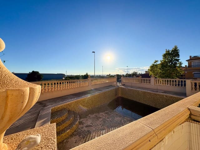 3 Zimmer Haus zu verkaufen in Parque Acuático - Sector 25, Torrevieja mit Pool Garage - 224.000 € (Ref: 9797874)