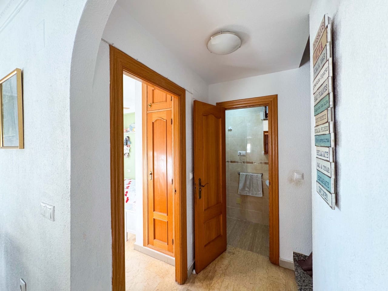 3 soveværelse Byhus til salg i Torrevieja med swimmingpool garage - € 224.000 (Ref: 9797874)