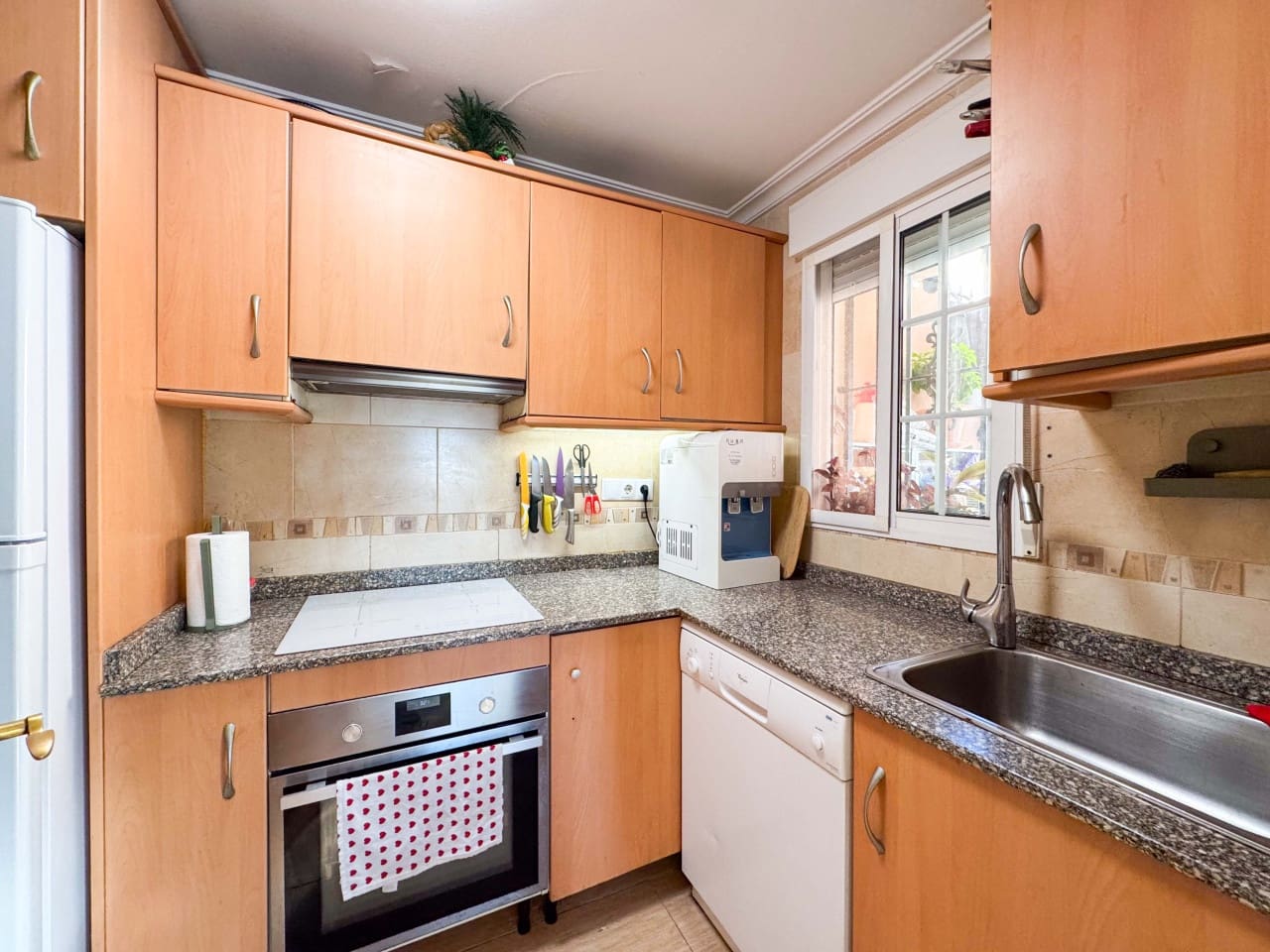 3 soveværelse Byhus til salg i Torrevieja med swimmingpool garage - € 224.000 (Ref: 9797874)