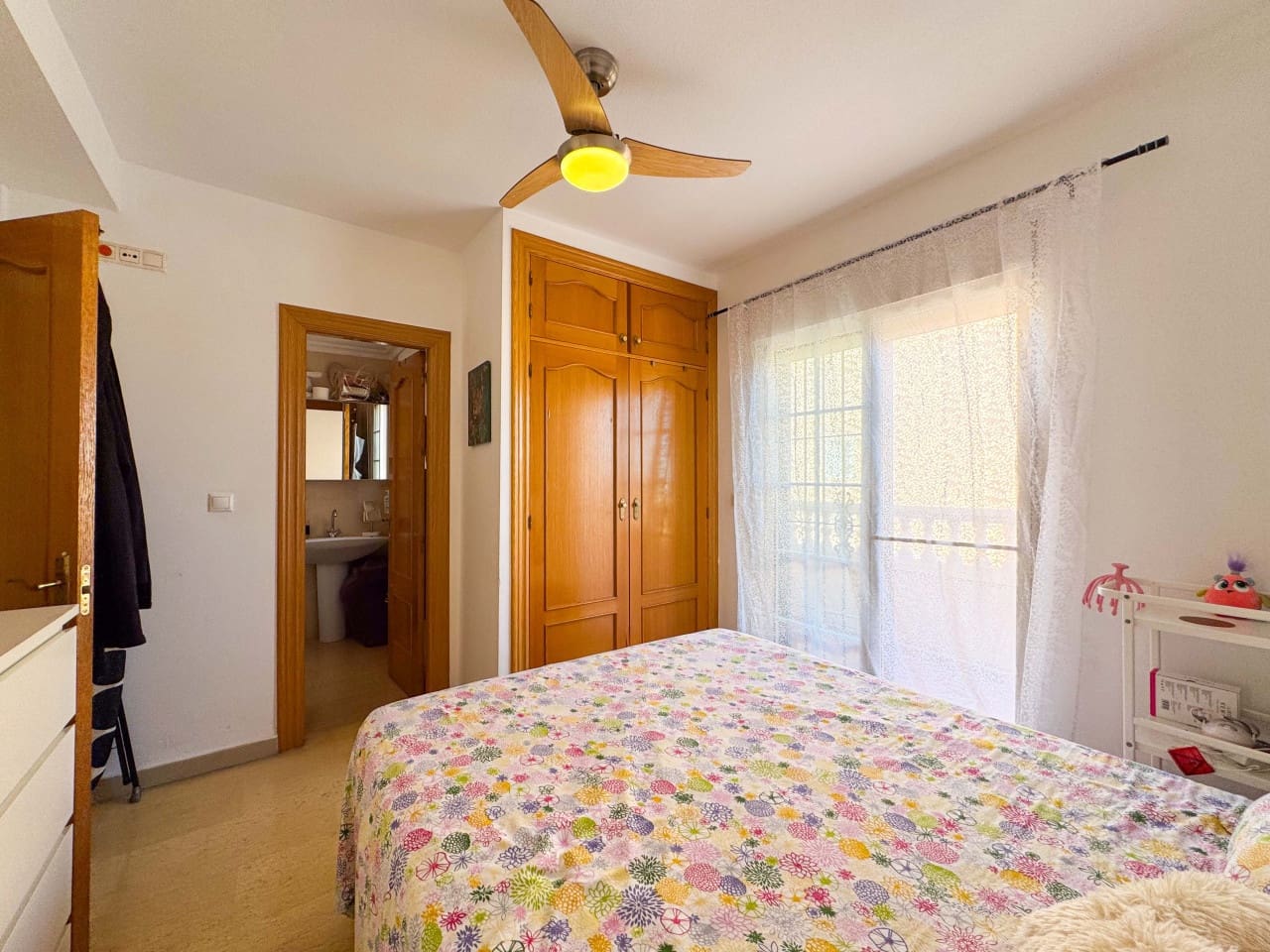 3 soveværelse Byhus til salg i Torrevieja med swimmingpool garage - € 224.000 (Ref: 9797874)