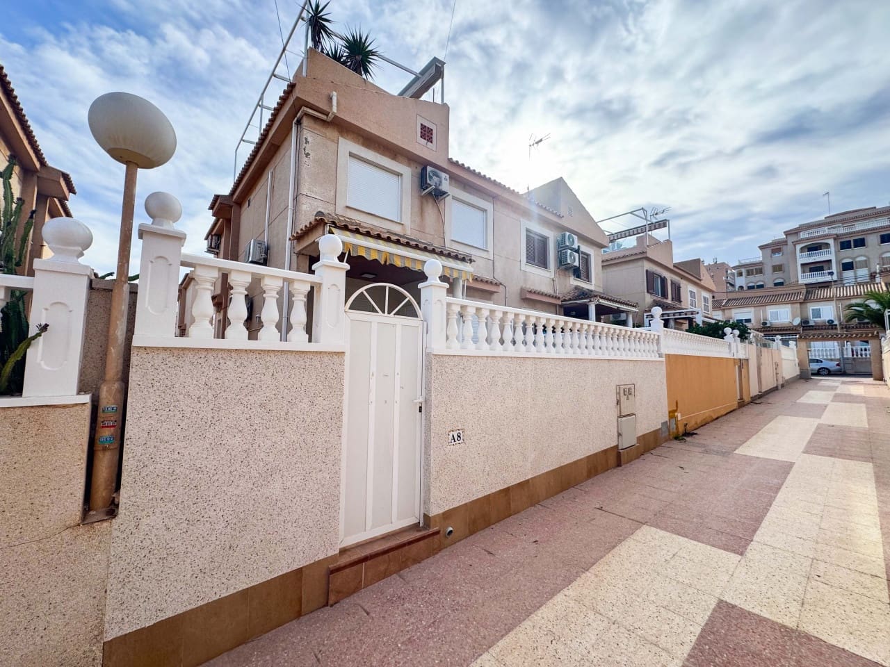 3 slaapkamer Huis te koop in Torrevieja met garage - € 419.000 (Ref: 9797876)