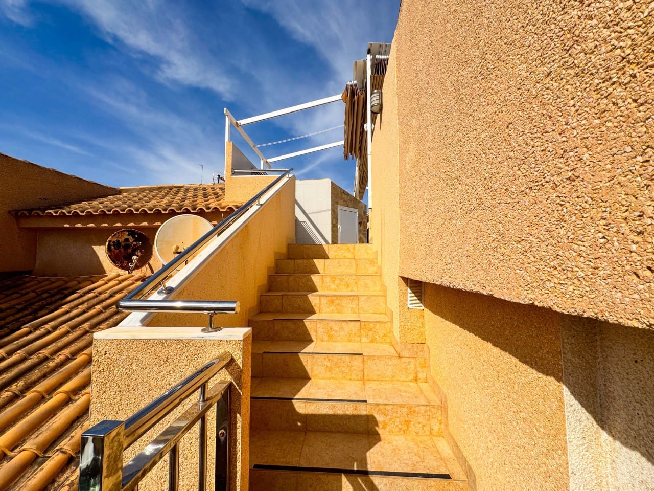 3 slaapkamer Huis te koop in Torrevieja met garage - € 419.000 (Ref: 9797876)