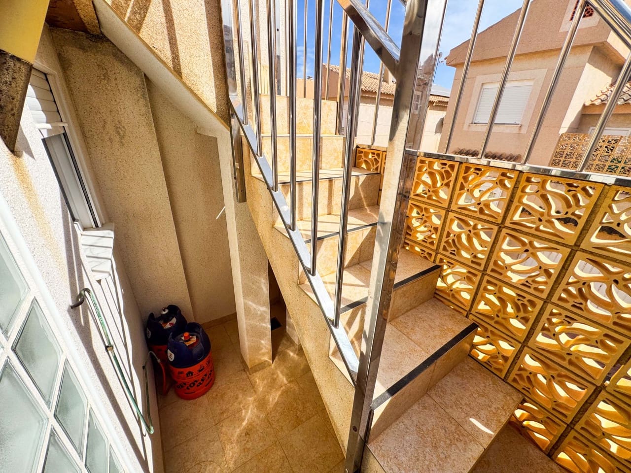 3 slaapkamer Huis te koop in Torrevieja met garage - € 419.000 (Ref: 9797876)