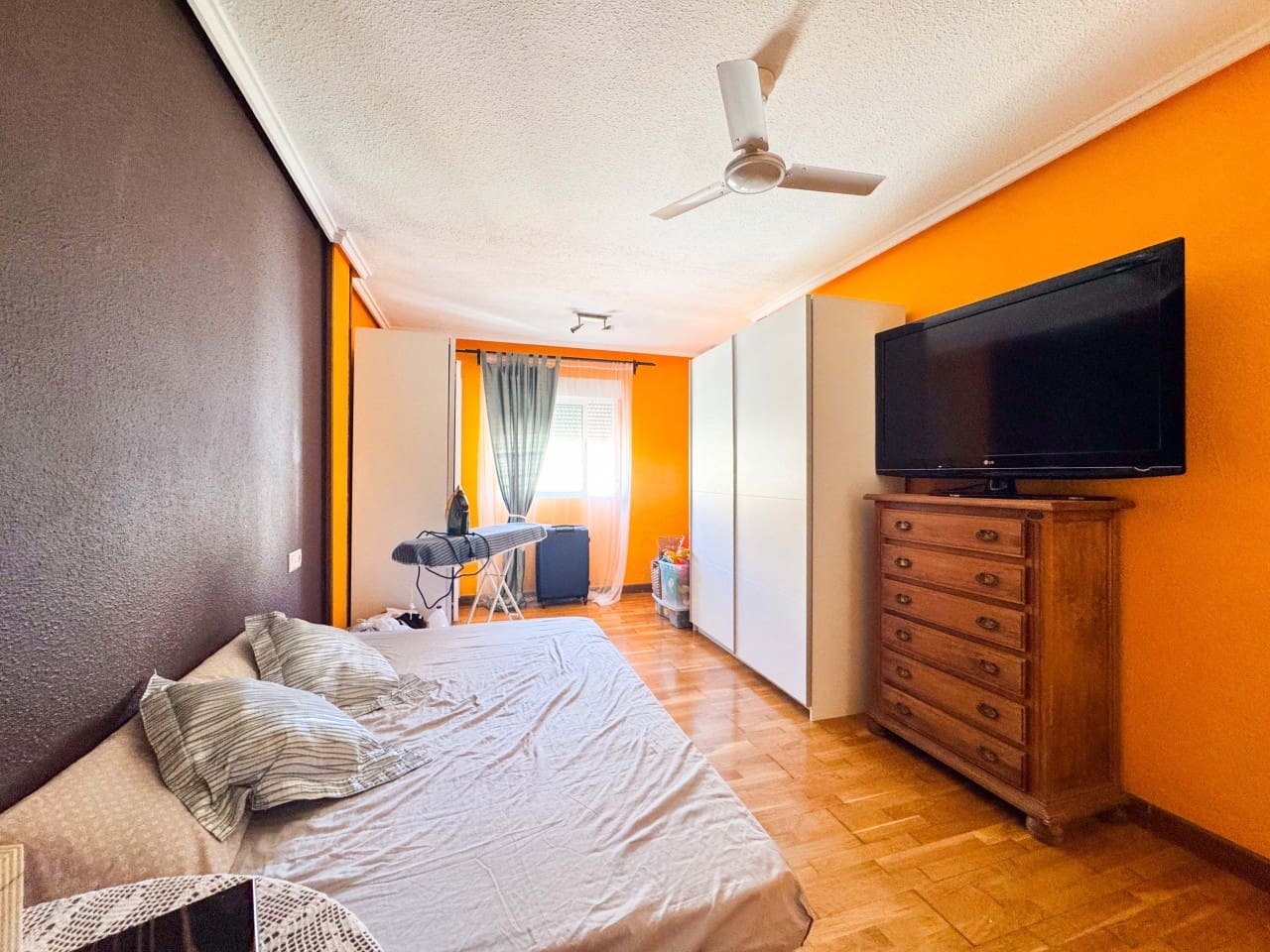 3 quarto Casa em Banda para venda em Torrevieja com piscina - 215 000 € (Ref: 9797877)