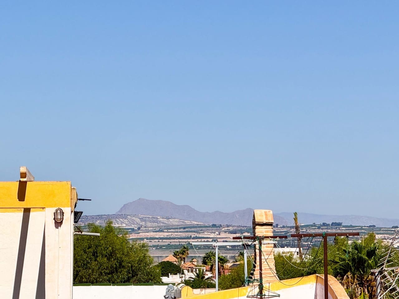 3 quarto Casa em Banda para venda em Torrevieja com piscina - 215 000 € (Ref: 9797877)