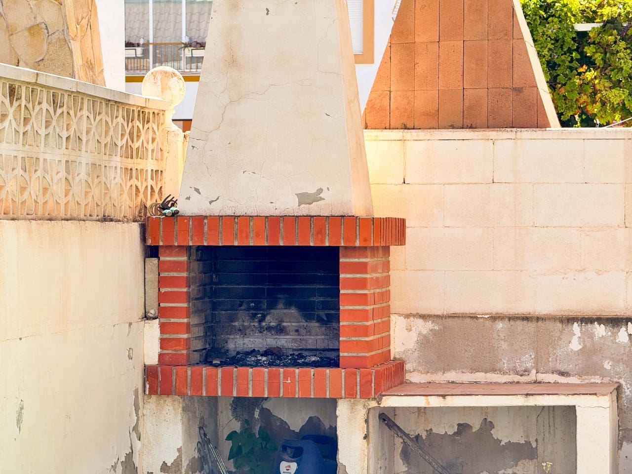 3 quarto Casa em Banda para venda em Torrevieja com piscina - 215 000 € (Ref: 9797877)