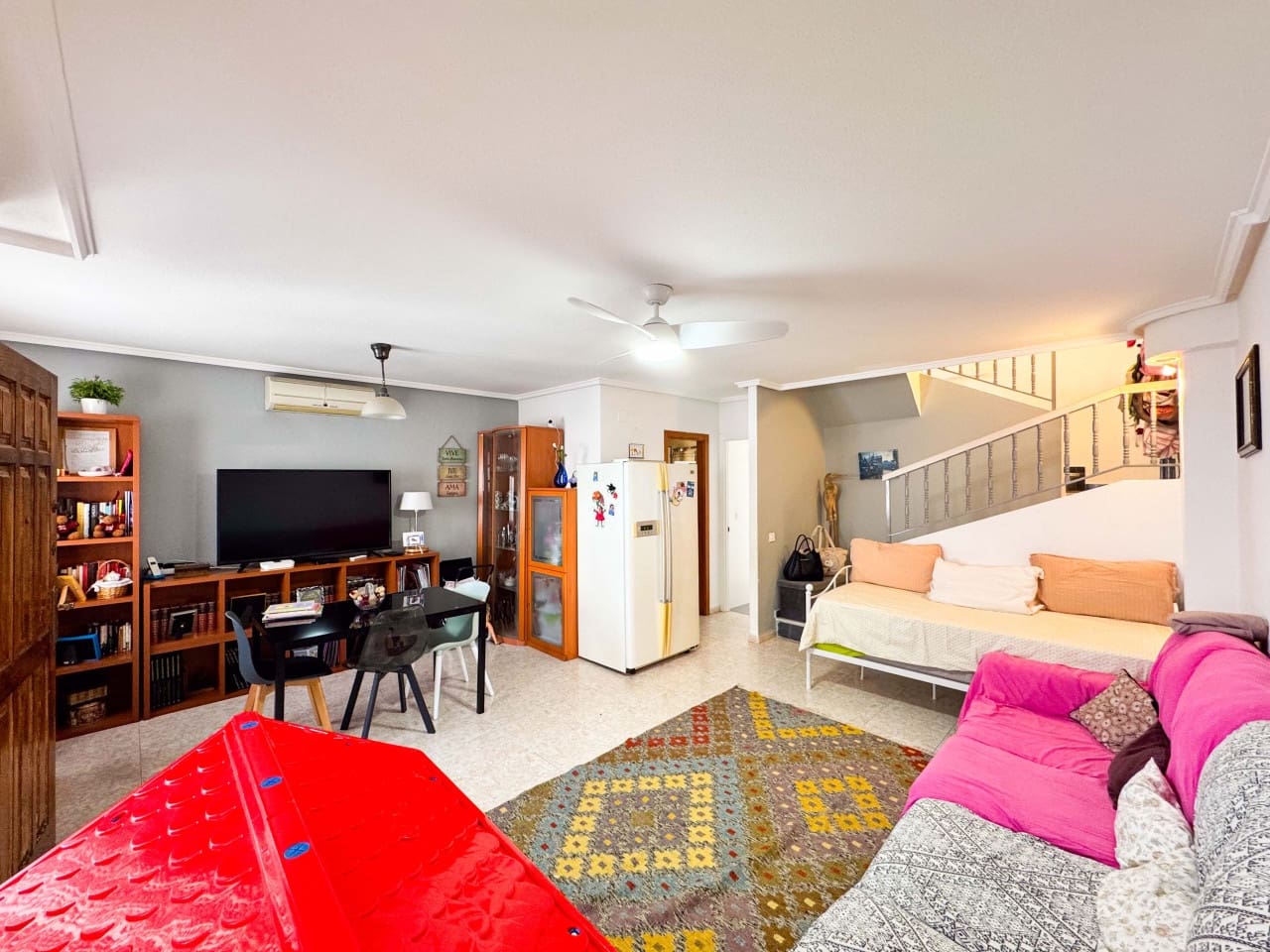 3 quarto Casa em Banda para venda em Torrevieja com piscina - 215 000 € (Ref: 9797877)