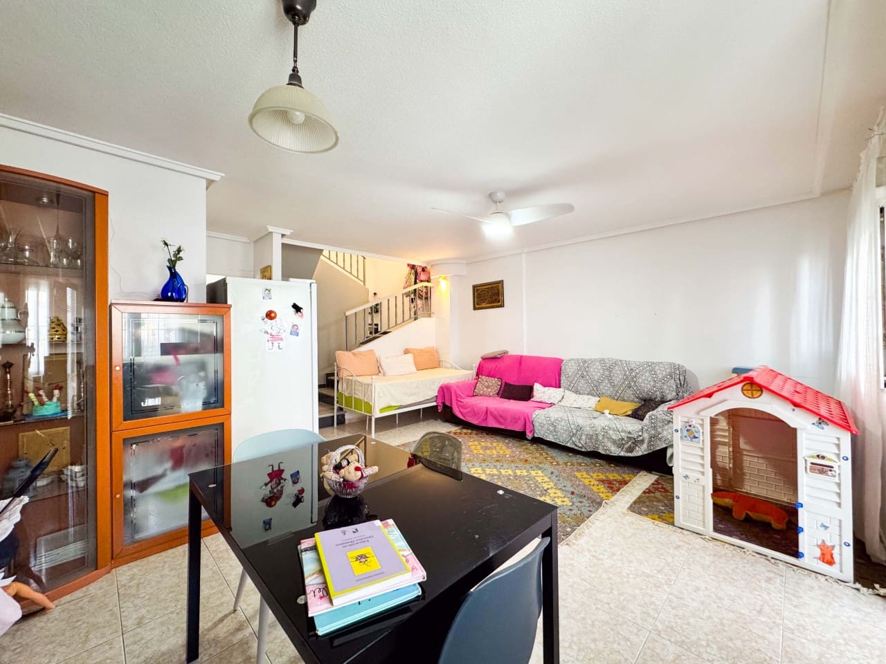 3 quarto Casa em Banda para venda em Torrevieja com piscina - 215 000 € (Ref: 9797877)