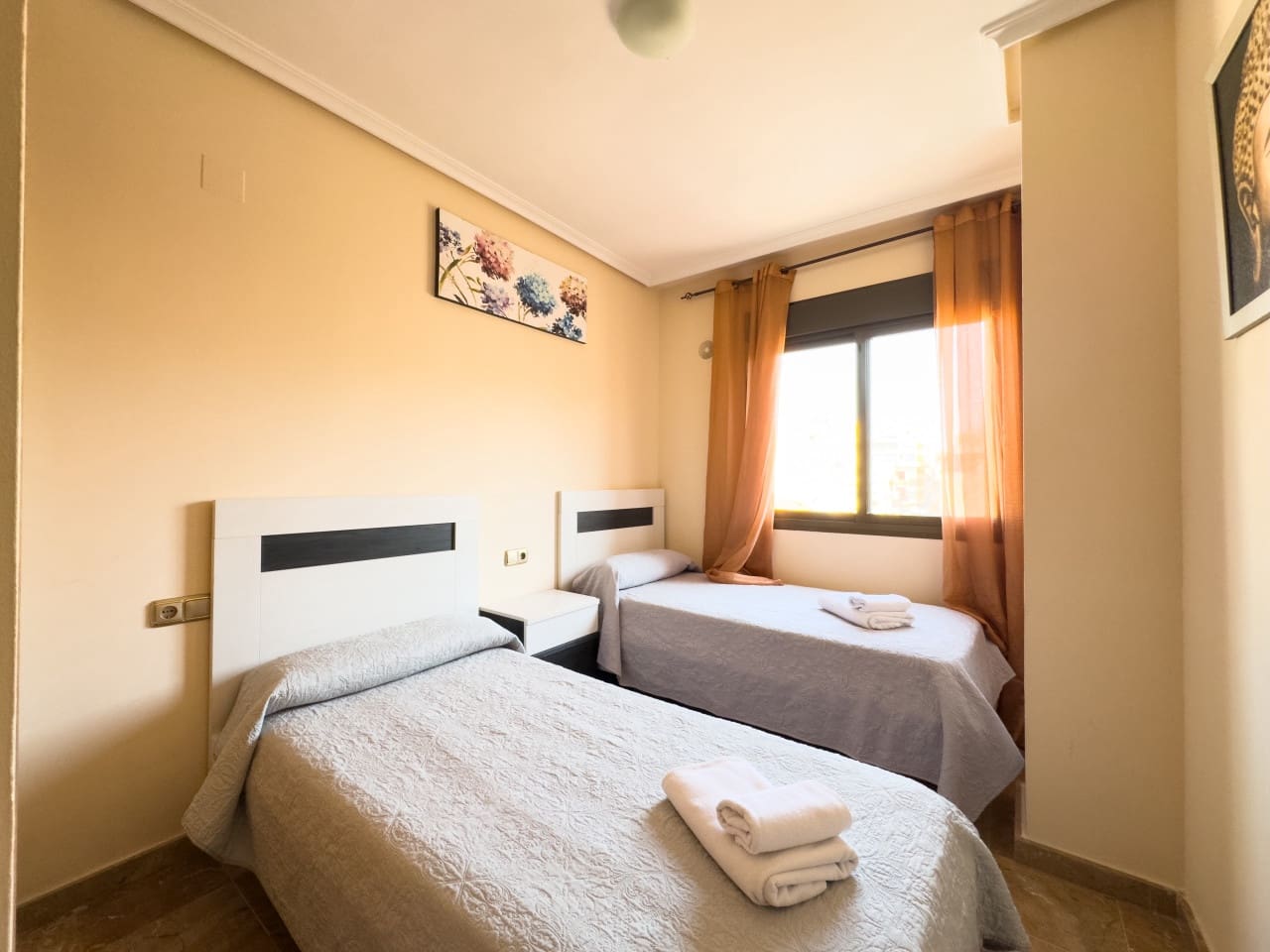 Apartamento de 4 habitaciones en Torrevieja en venta - 275.000 € (Ref: 9797879)